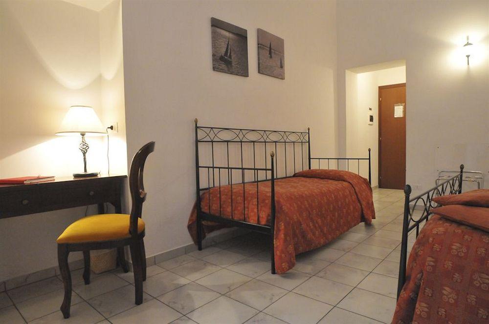 Obelus Bed & Breakfast Rome Bagian luar foto