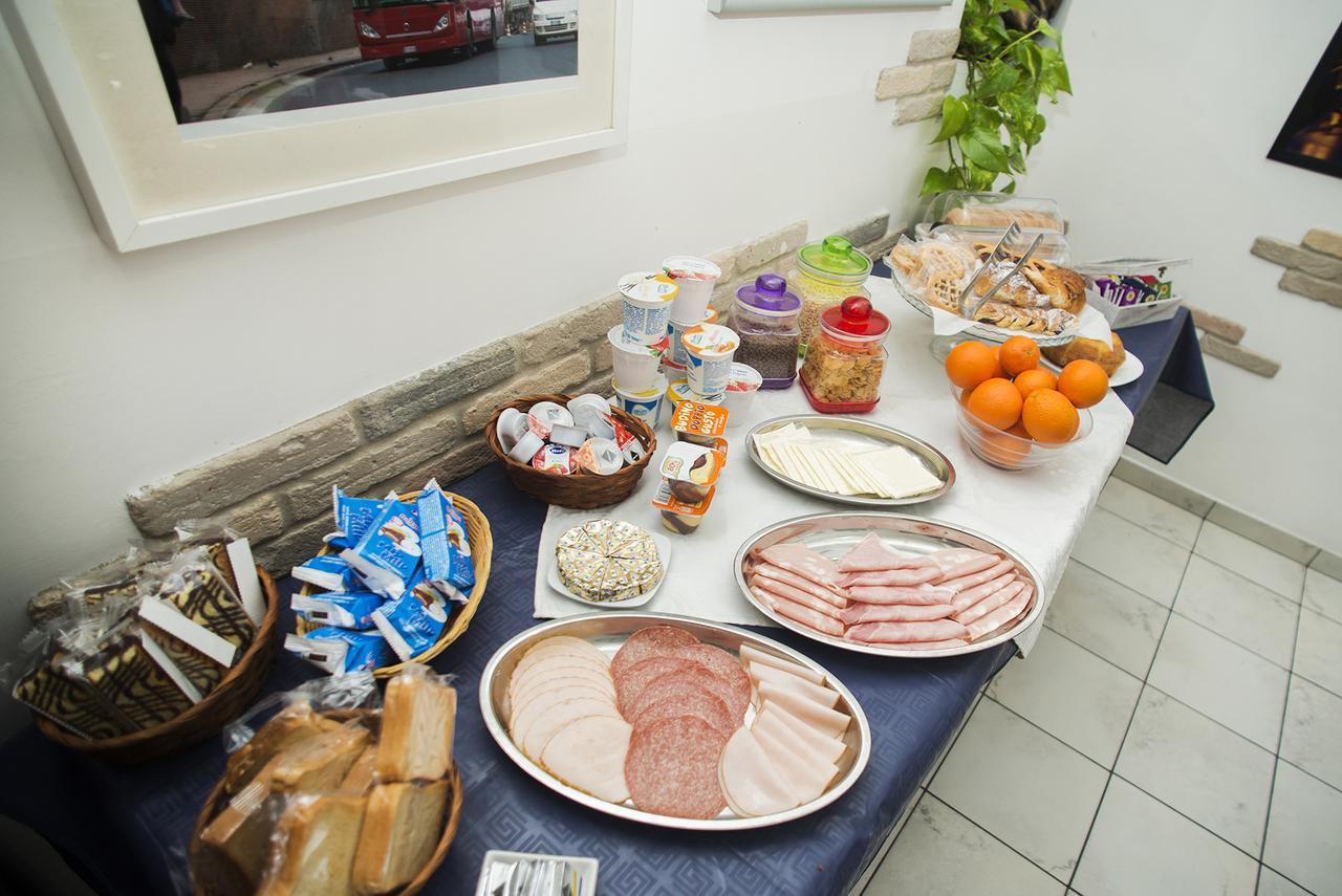 Obelus Bed & Breakfast Rome Bagian luar foto
