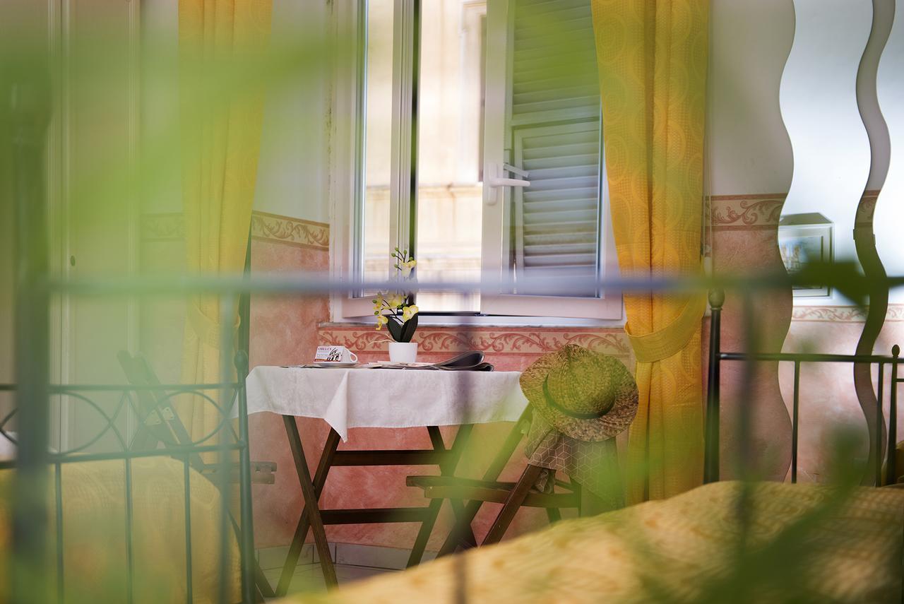 Obelus Bed & Breakfast Rome Bagian luar foto